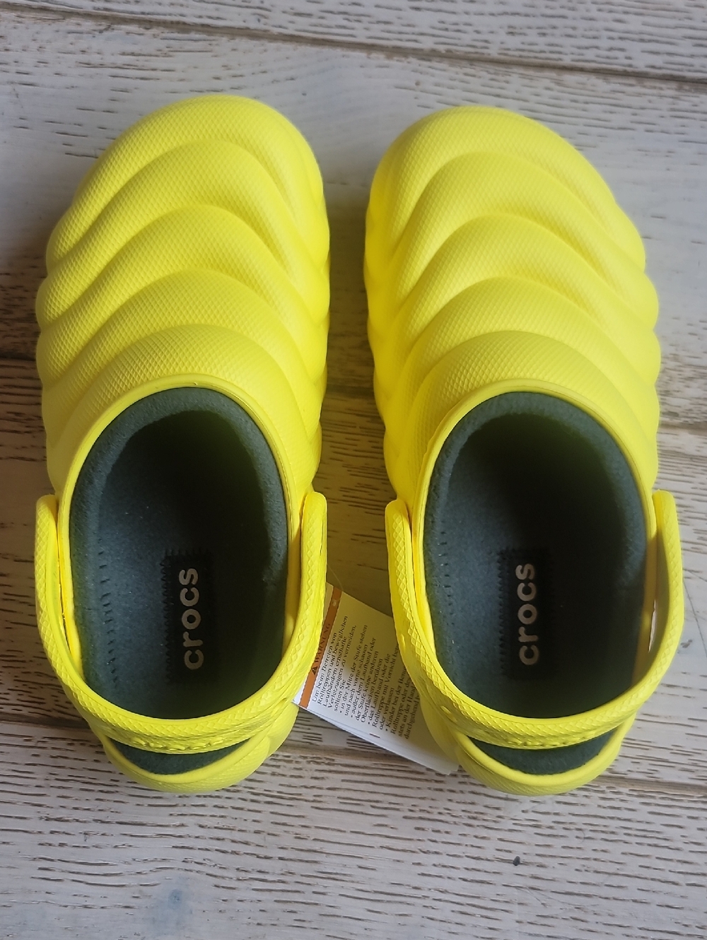 Crocs Classic Lined Overpuff Clogs color Cyber Yellow Mens 5 W's 7 - Picture 5 of 12
